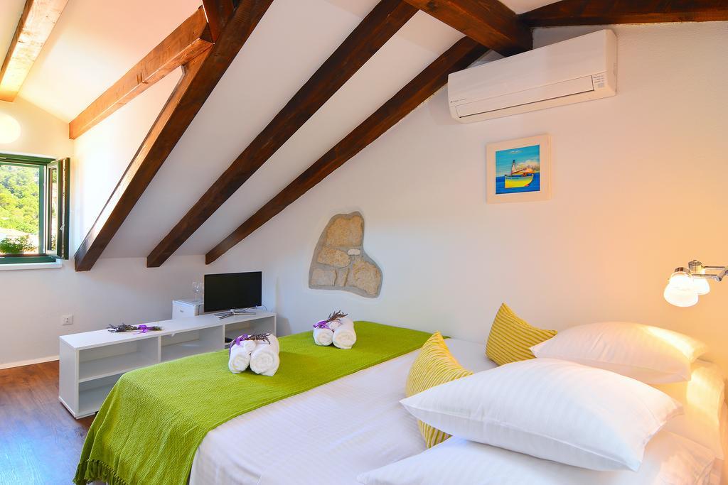 Apartments And Rooms Kampanel Hvar Town Cameră foto