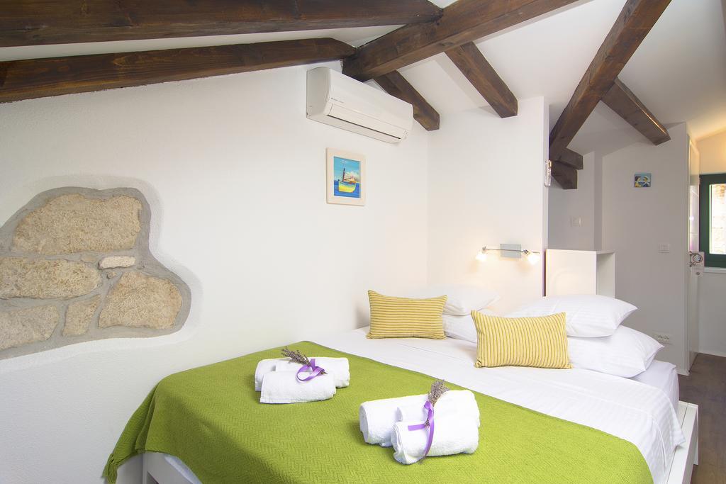 Apartments And Rooms Kampanel Hvar Town Cameră foto
