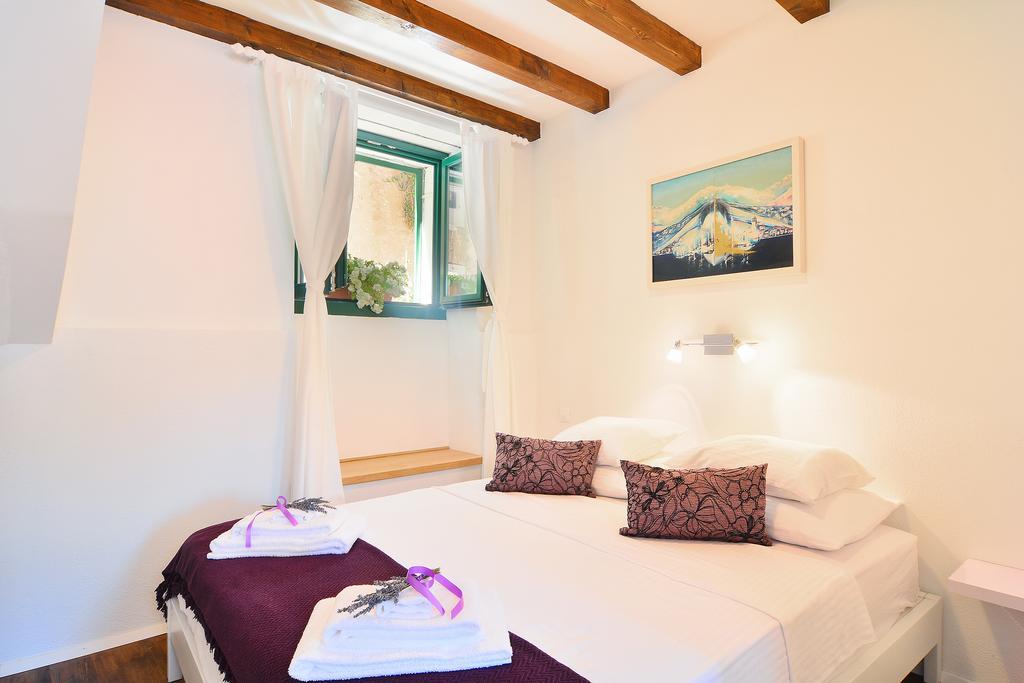 Apartments And Rooms Kampanel Hvar Town Cameră foto